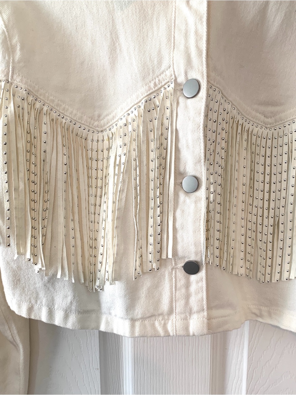 Baevely Cropped Jean Jacket - Studded Tassels - Picture 5 of 9